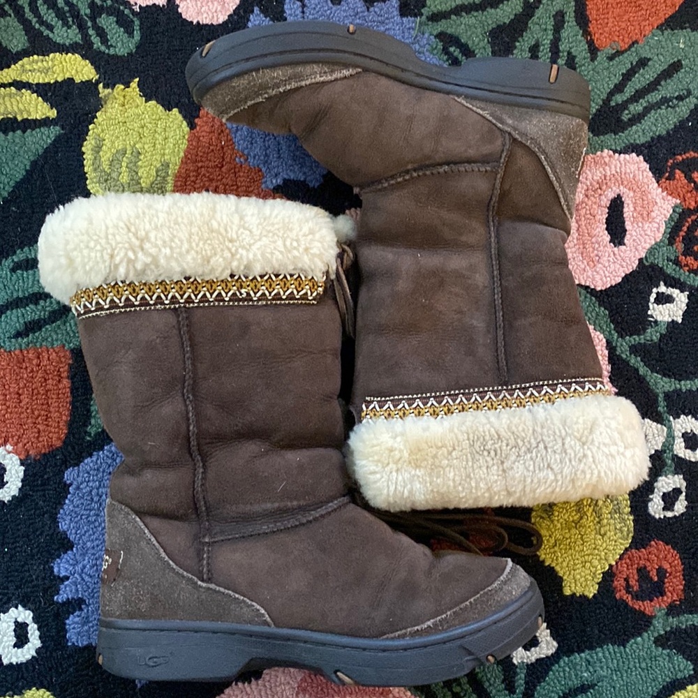 Ugg Women Boots Size 7